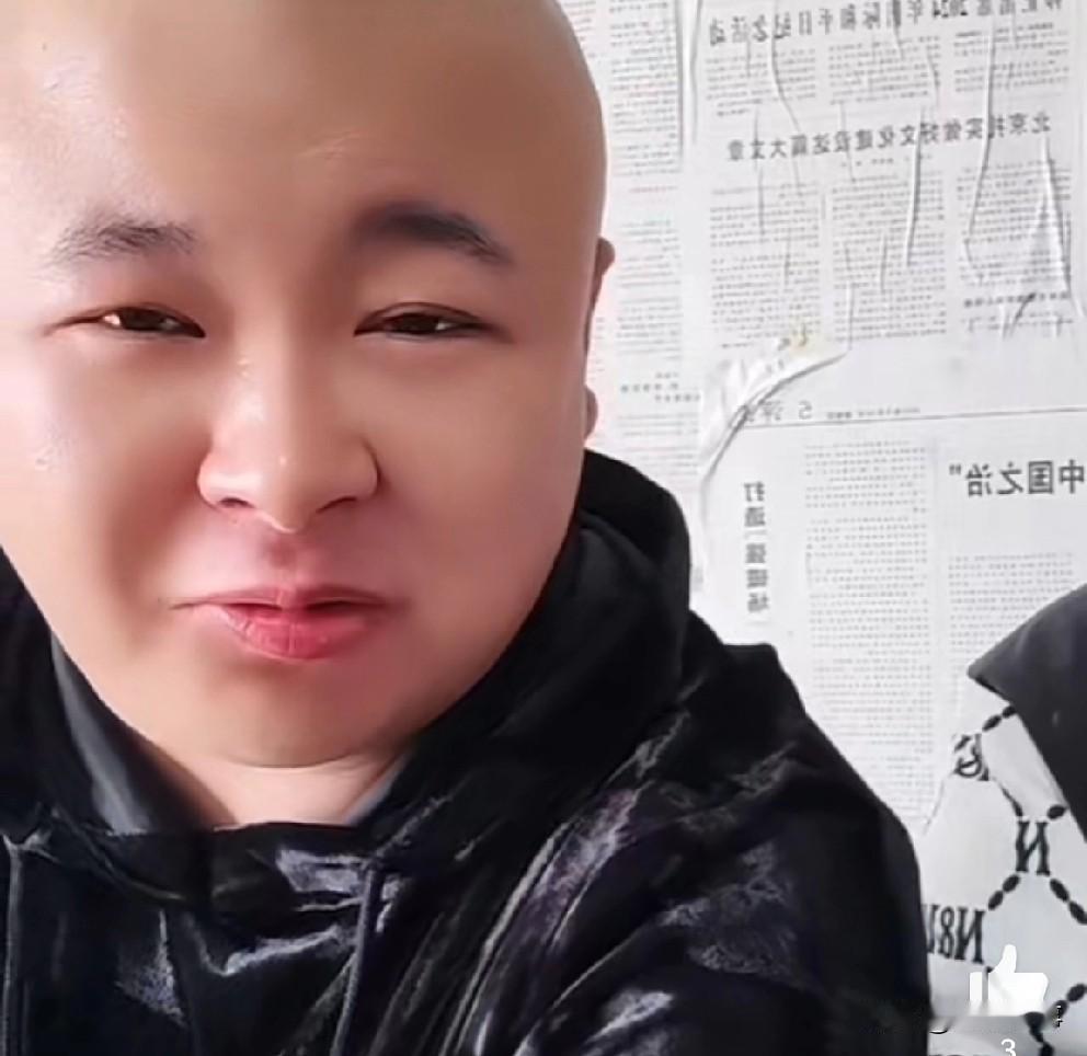 粉丝嘲讽老狗给鹏gg刷锅！老狗喊话有啥丢人不丢人的？事儿都过去了，王小源不骂佳希