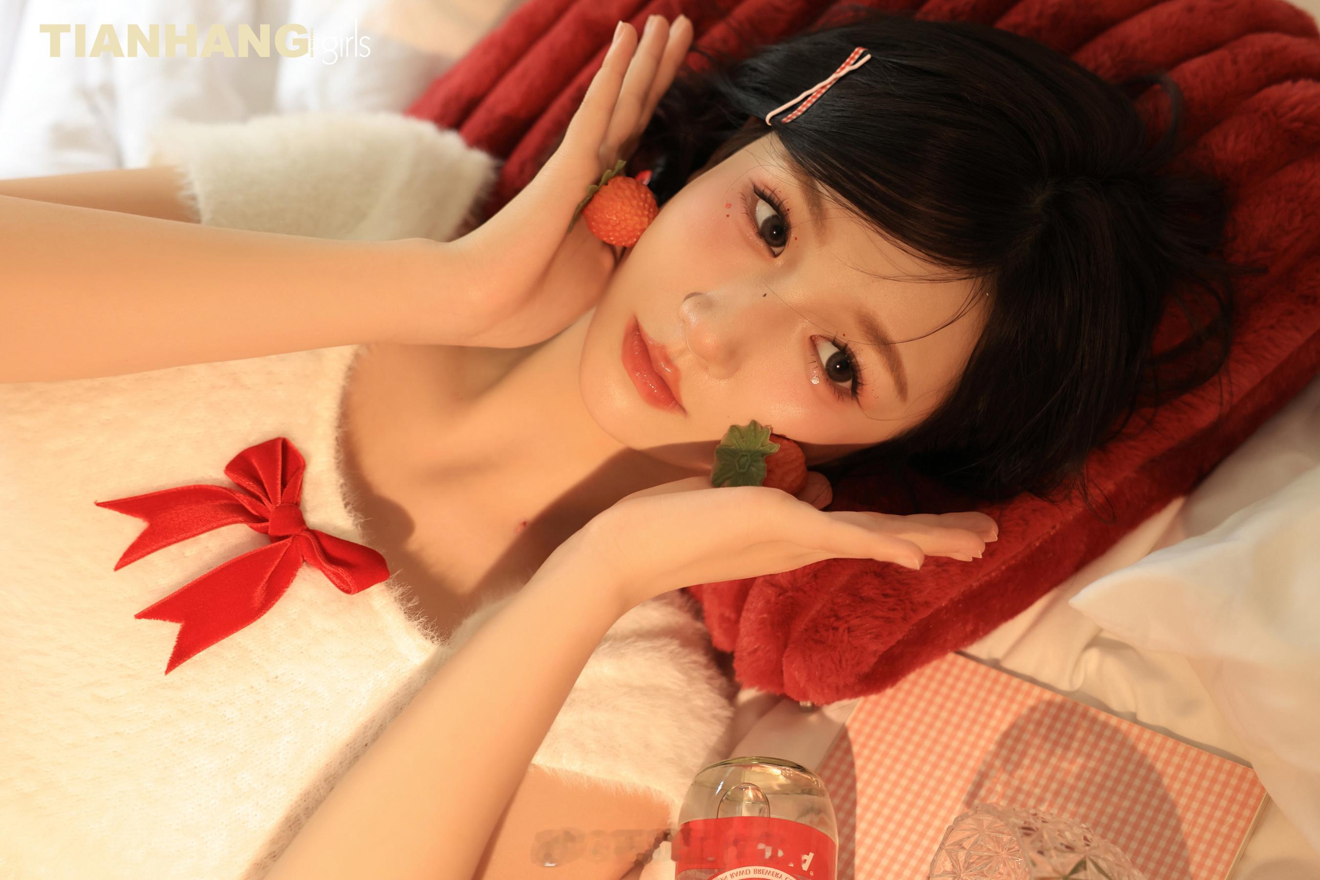 🍓猜猜看是草莓甜还是我更甜？天航工作室韩系少女心少女写真​​​