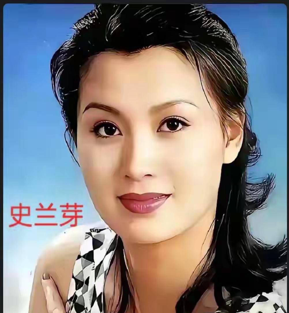 史兰芽和李幼斌这对实力派夫妻，简直是演艺圈的模范。史兰芽结过三次婚，三婚嫁了大她