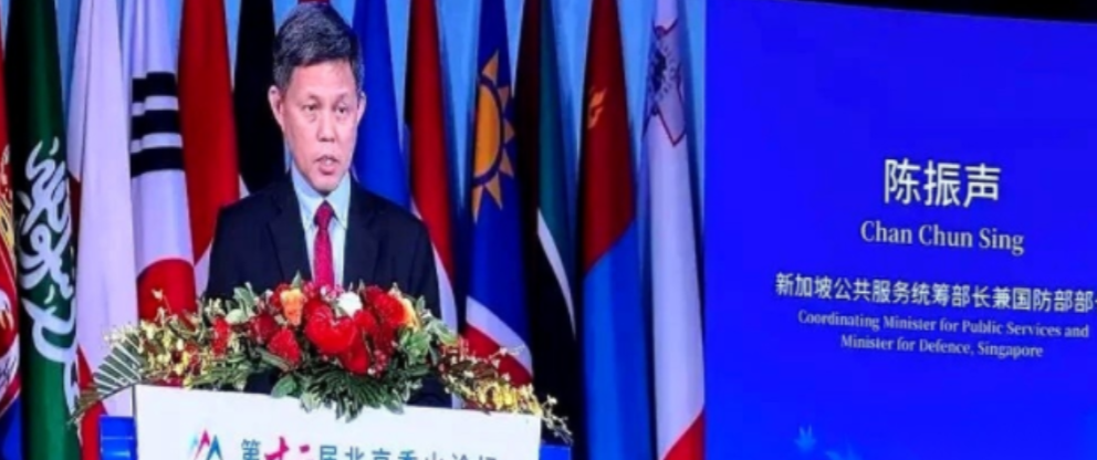 品品新加坡防长北京香山这句话多诛心！他说：一个国家一旦沦为代理人或传声筒，就会