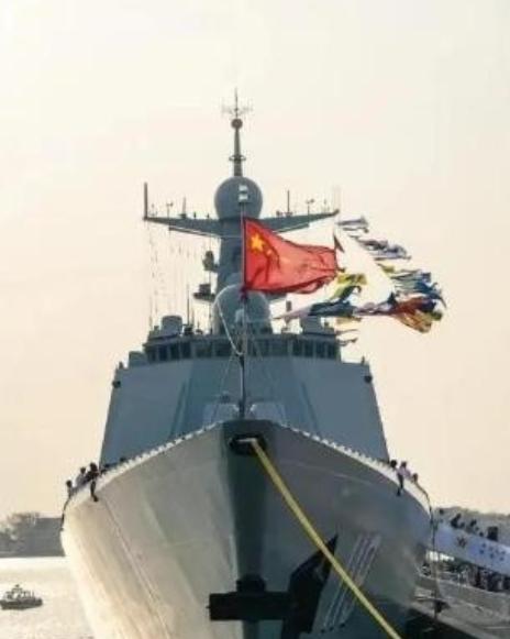 无论是中国的导弹，还是中国的航母，日本都不怕，日本怕的只有两点，一是中国的继续加