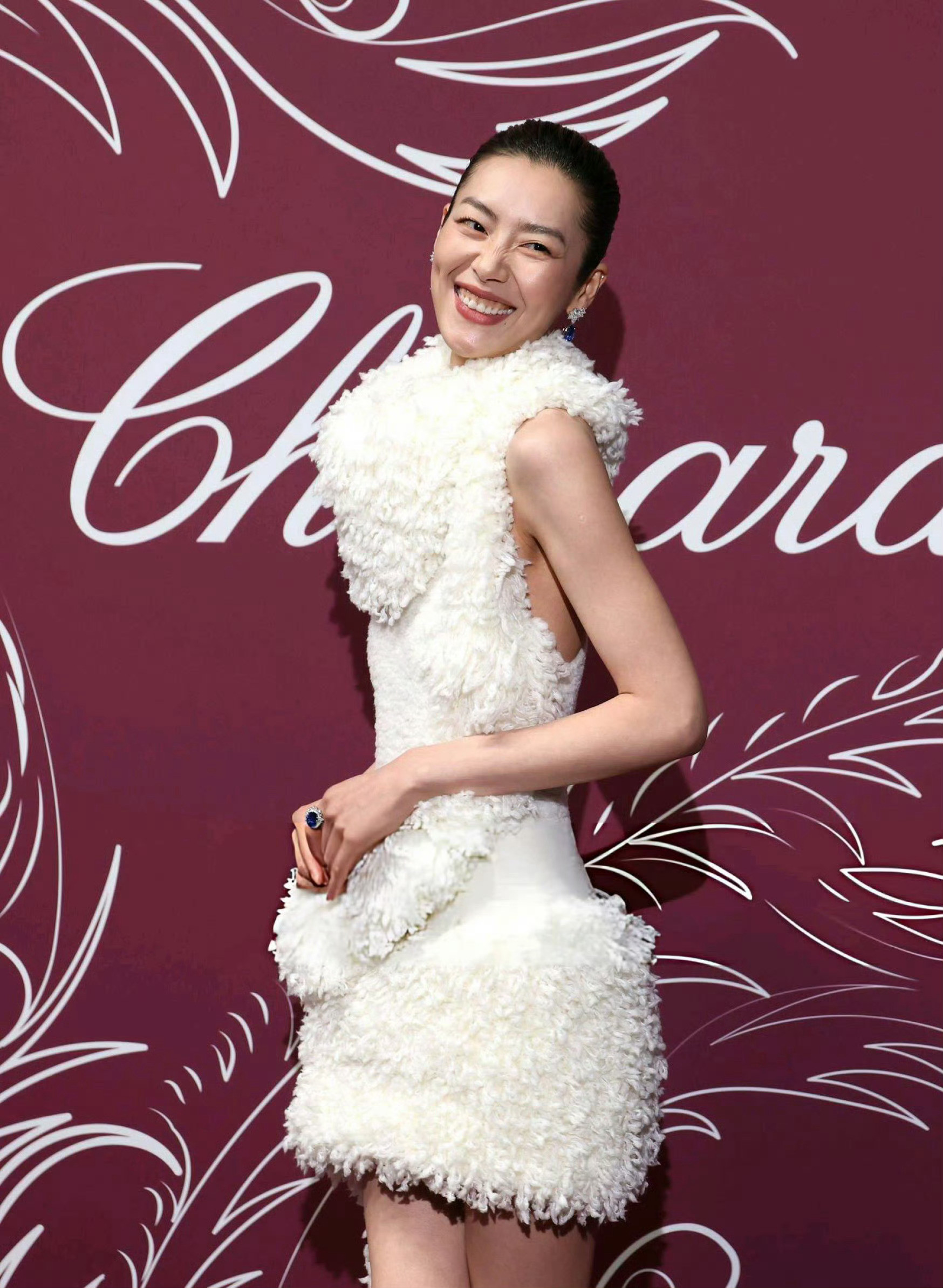 刘雯×戛纳电影节Chopard盛典红毯造型戛纳电影节红毯刘雯戛纳红毯状态