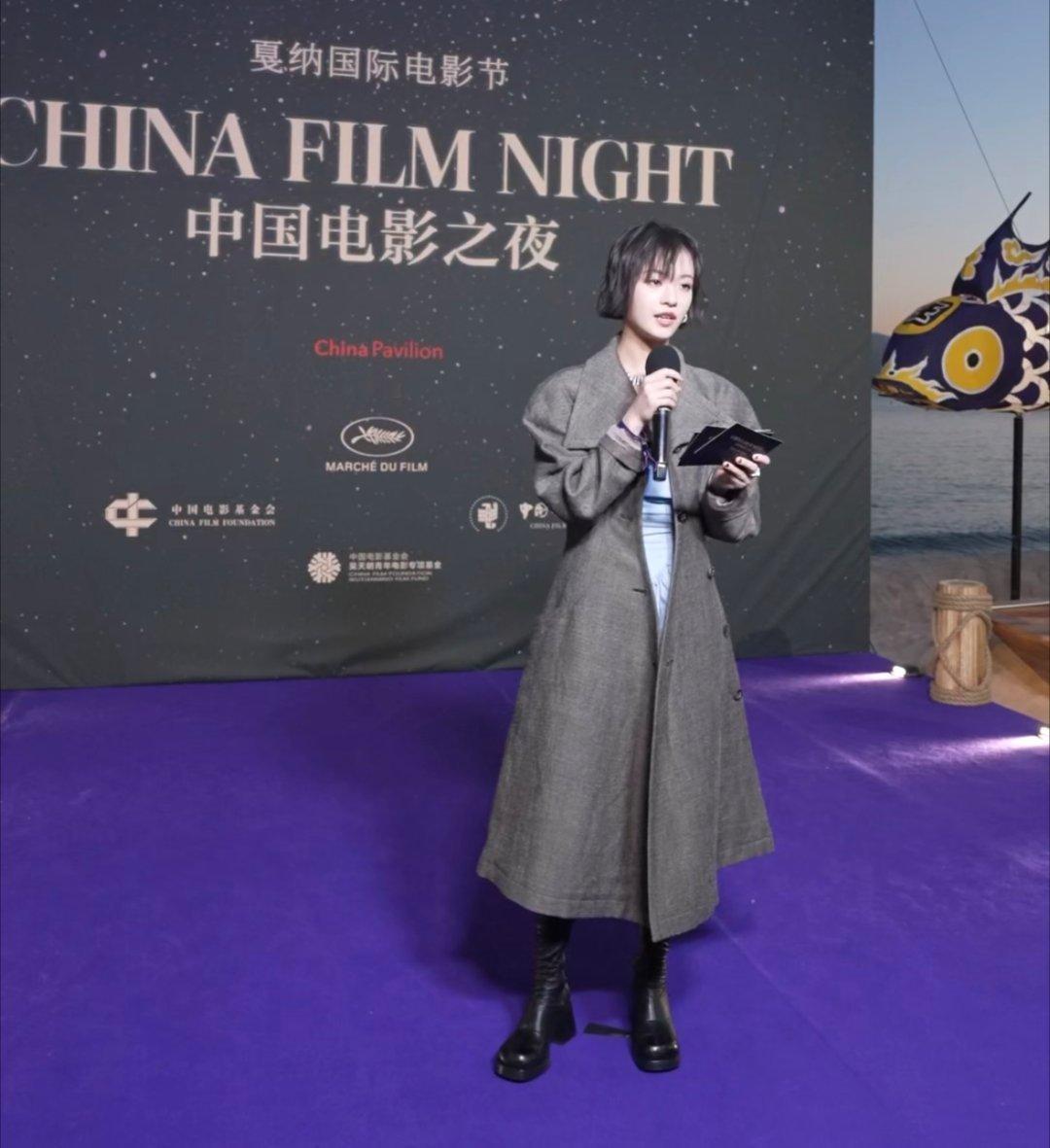 赵涛李庚希戚薇戛纳同框实力女演员梦幻联动，戛纳红毯同框氛围感十足。风格柔美又大气