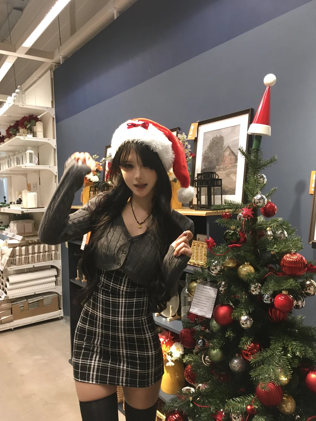 去买手办预制了一组圣诞照hh