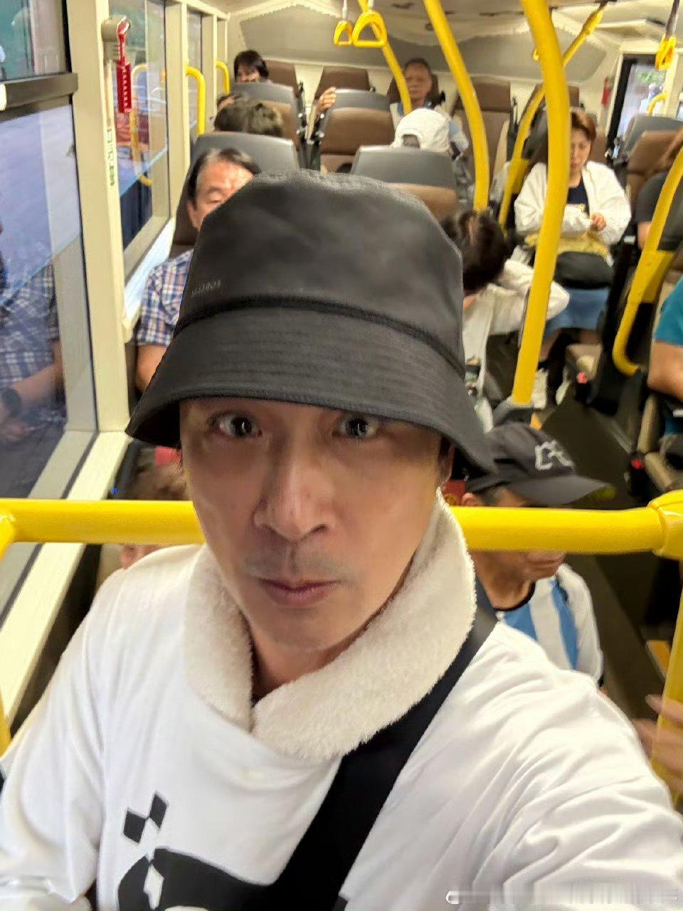 吴镇宇都63岁了63岁吴镇宇再破天花板！25年陪跑终成“滚烫的戏骨”谁能想到，6