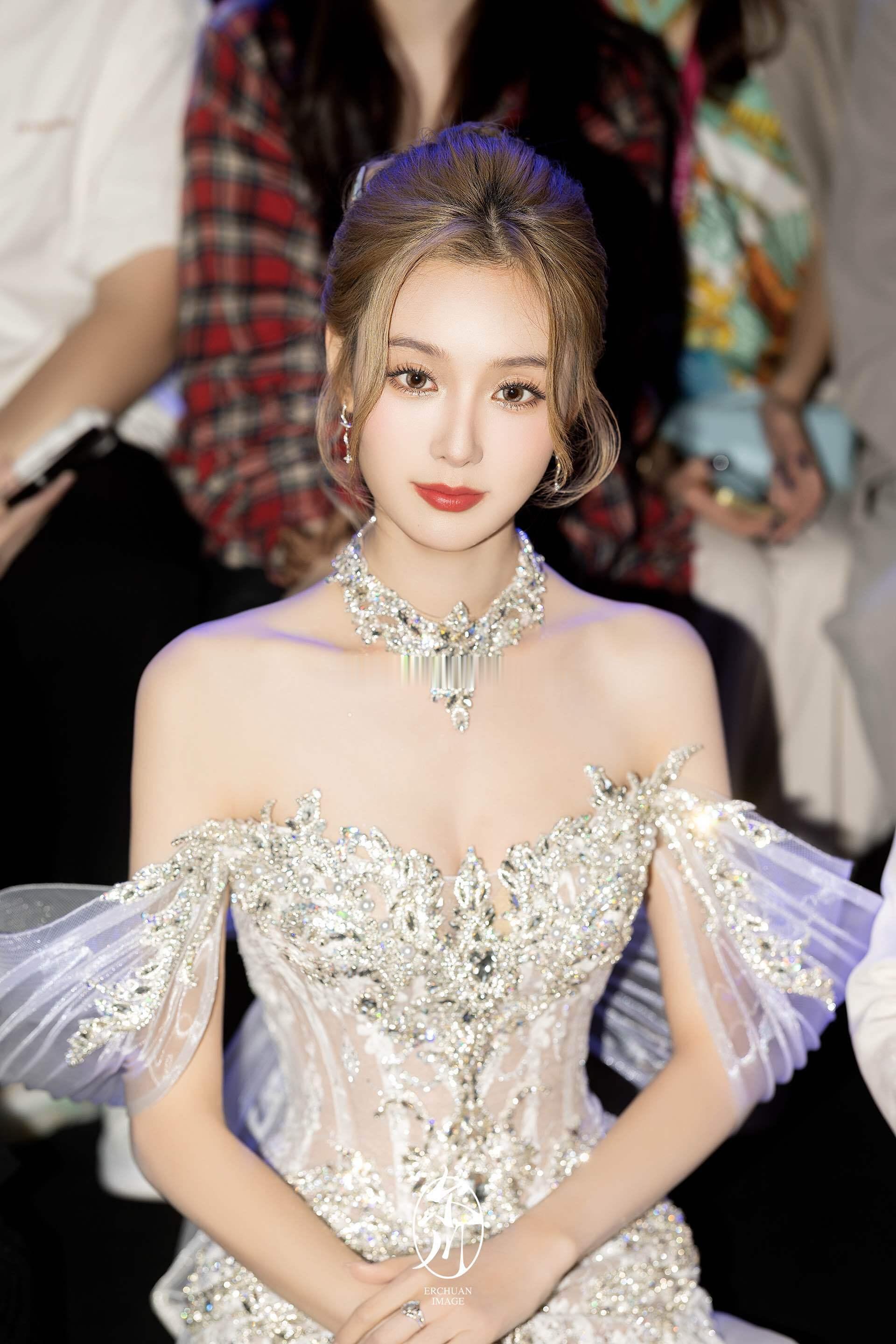 徐艺洋黄子韬徐艺洋疑似吵架徐艺洋