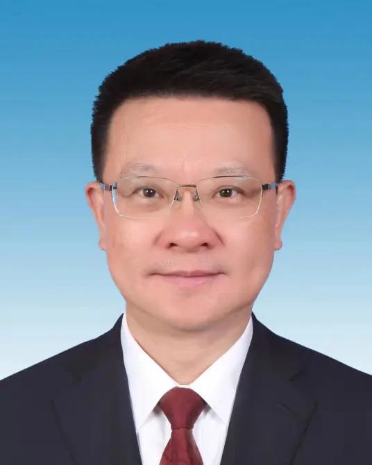 广东新来了省委常委胡帆。据羊城晚报•羊城派消息，胡帆已任广东省委常委、组织部部长