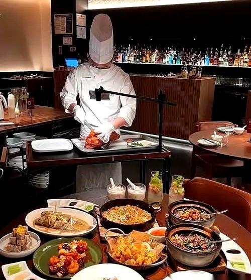 不放盐”三个字，能瞬间试出一家店是不是在用预制菜。点一份麻婆豆腐，跟服务员说：