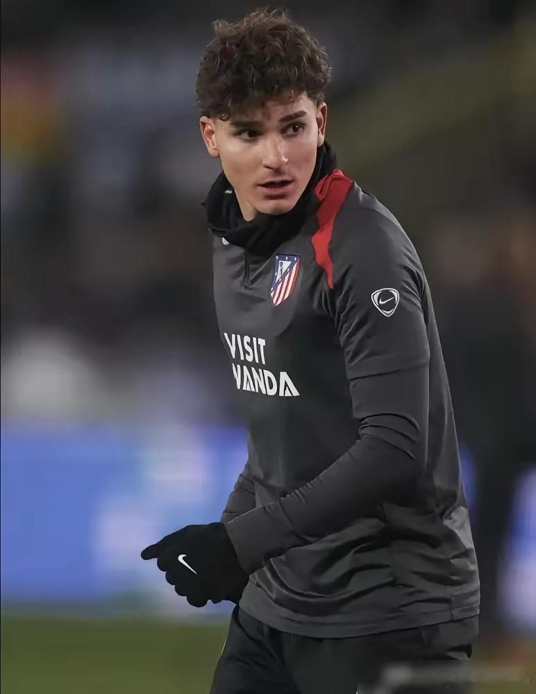 生活手记将近2个亿欧元，马竞就干一件事：买来天才，然后废掉他。1.26亿的菲利克