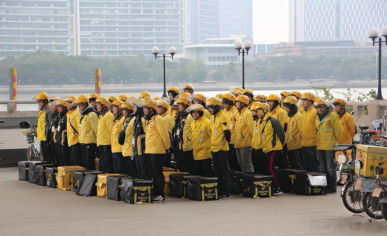 终于扳回一城了！宁波这帮餐饮老板算是硬气了一回，集体要把外卖平台给断了！这事儿我