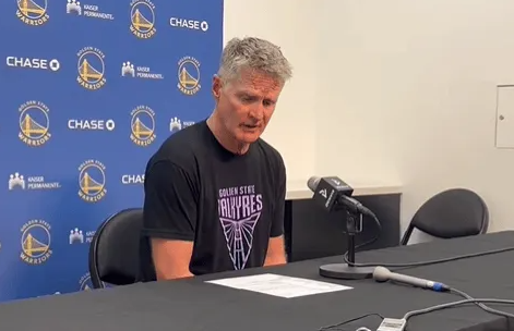 NBA常规赛，勇士客场98-99不敌太阳。赛后，勇士主帅史蒂芬-科尔在赛后接受