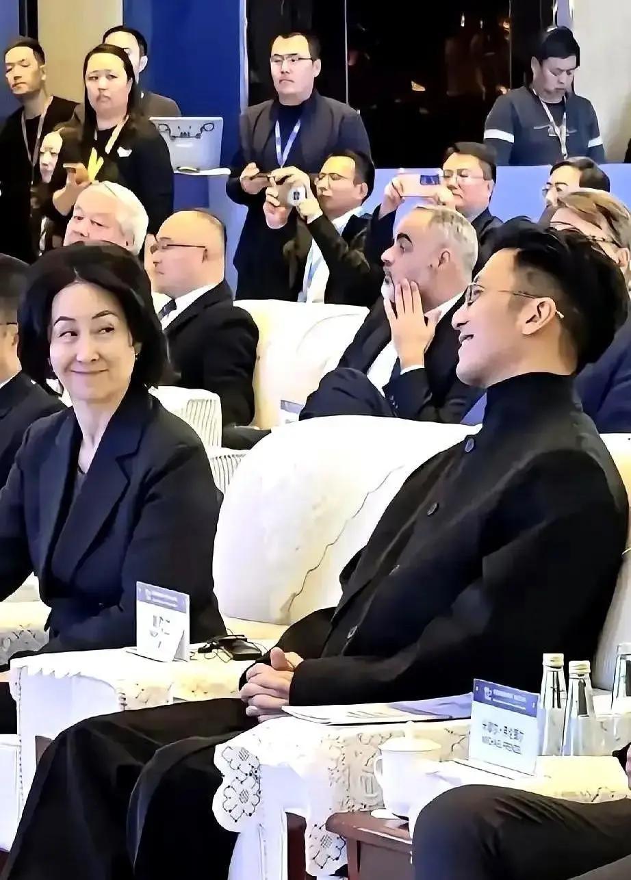 谢霆锋在达沃斯被老外当面说亚洲只会模仿，他直接甩出自家公司给好莱坞做特效的片单，