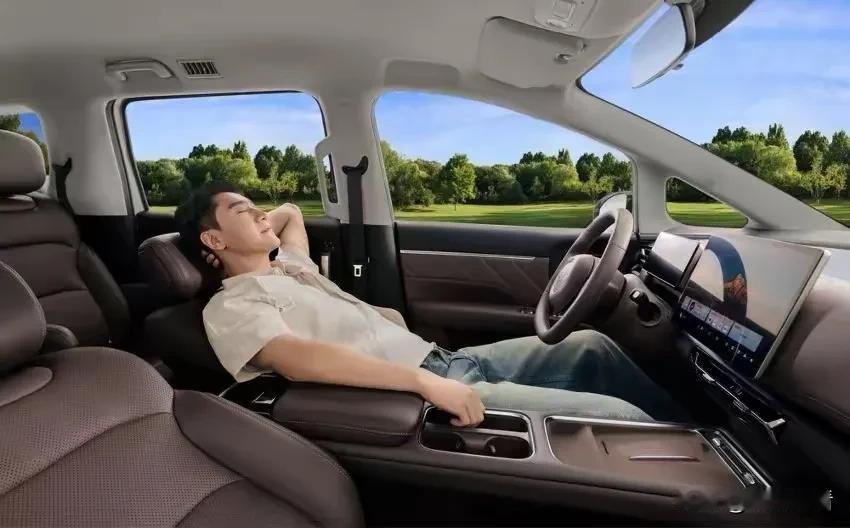 三台五菱，承包我家全年的快乐2025年把五菱家族集齐的快乐✨通勤、带娃、搞