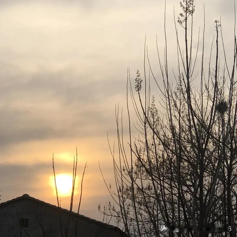 上联:人生聚散实难料下联:世事荣枯未可知