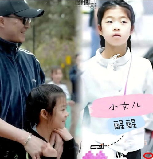 汪峰在三个女儿中，他可能是更偏爱小女儿醒醒呀！大女儿小苹果是爷爷奶奶带大
