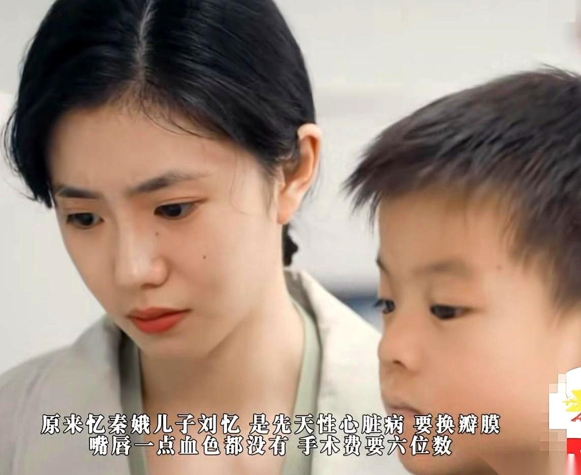 聊聊《主角》剧版，它直接把原著里最狠的一刀，给磨平了。书里的易青娥，丈夫刘红兵