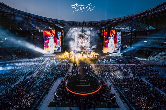 陈楚生演唱会拉动南昌消费近10亿元陈楚生演唱会首创环保花车巡游救命，陈楚生演唱