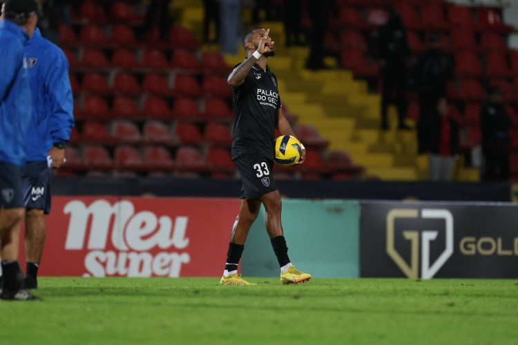 博主: 三镇有意前葡甲金靴克洛维斯, 本赛季出战20场贡献15球3助