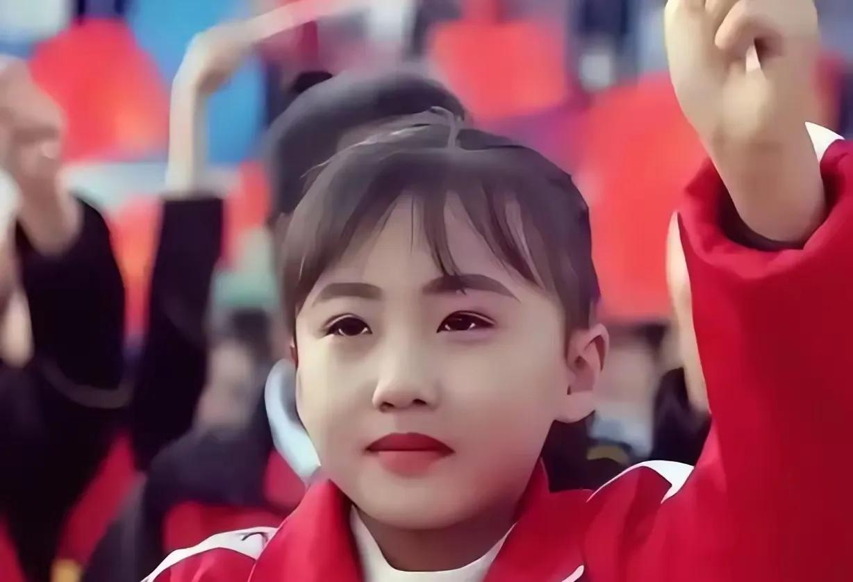 2021年，宁夏西吉县大坪小学的支教老师马瑞，记录下了一段放学日常，在寒风中，七