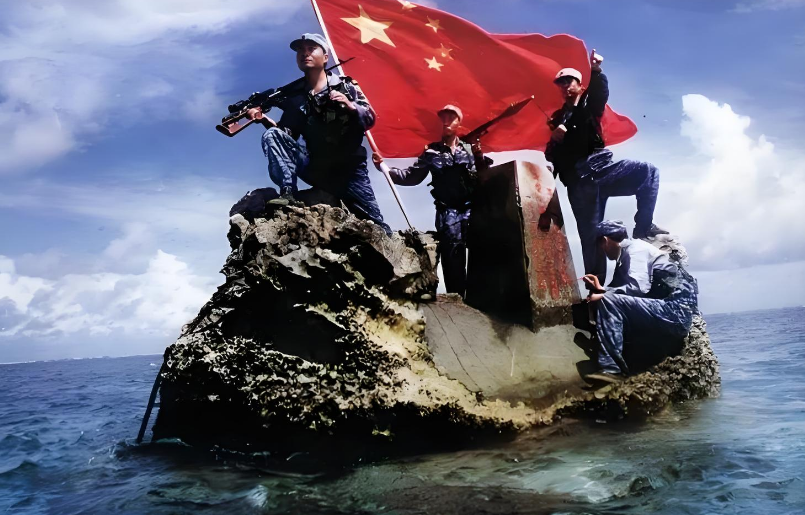 1988年，陈伟文在南海击毁越南三艘战舰，收复9座岛礁的，得胜班师后按理来说应饱