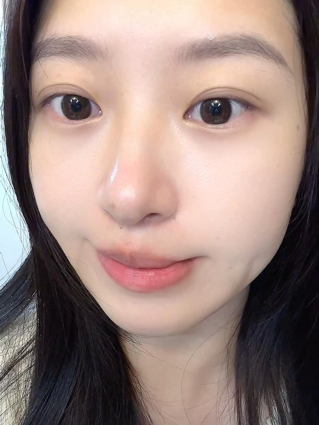 好喜欢现在这种淡淡的水光氧气感