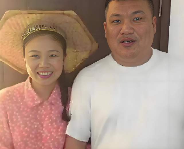 草帽姐说自己虽然和李超离婚了，可自己还是非感谢他。因为当初她不想去星光大道，李超