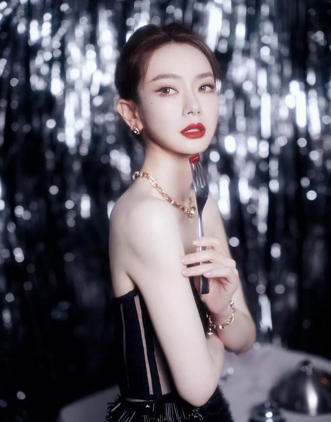 戚薇：魅力四溢的每个瞬间