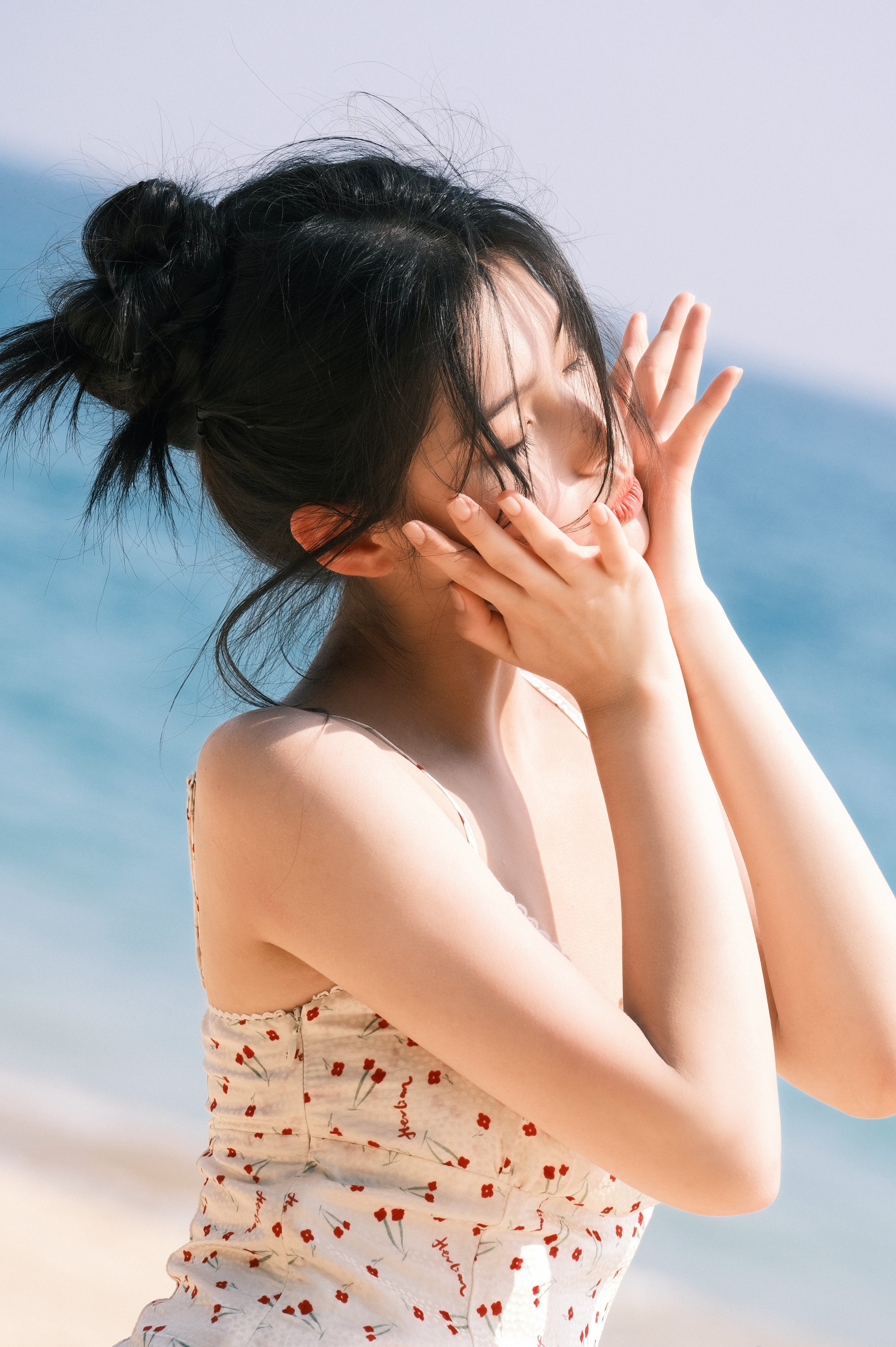 艾米，夏日小吊带​​​