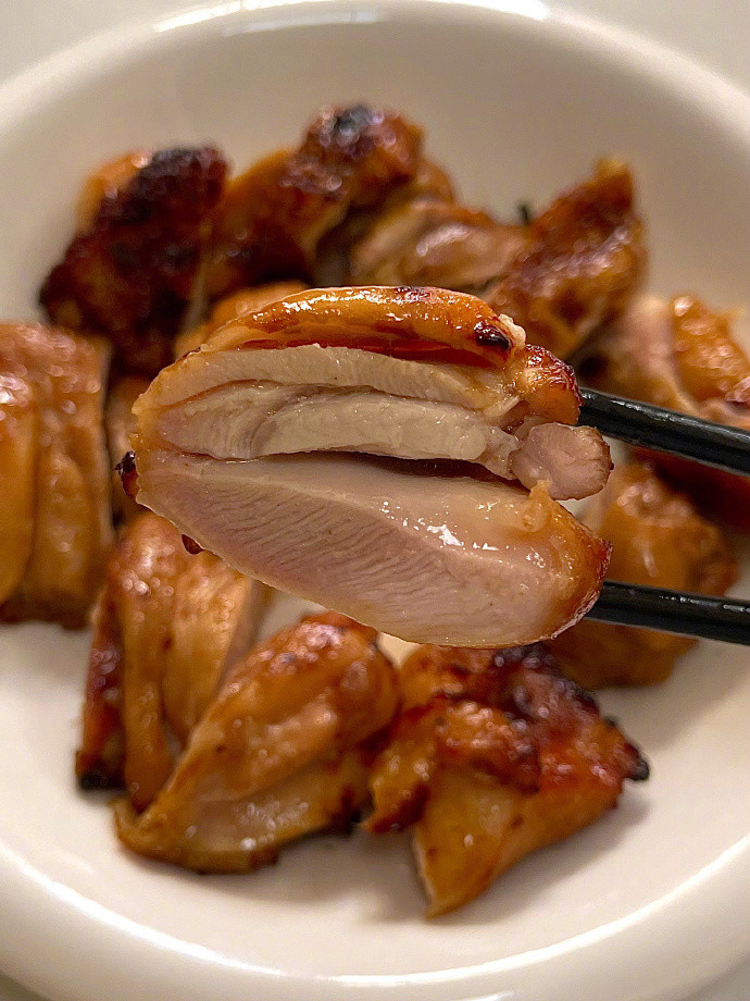 感觉以前的鸡腿都白吃了…..​​​