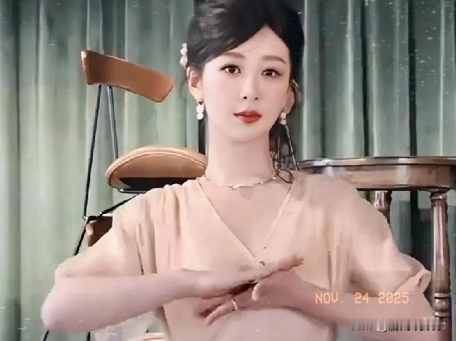 七年仍惊艳！《香蜜》转场魅力再掀热潮七年时光流转，《香蜜沉沉烬如霜》的转场魅