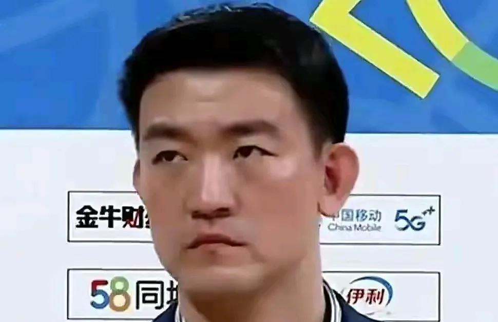广厦队新赛季还能卫冕吗？最近传来两个对广厦队不利的消息，首先就是布朗不