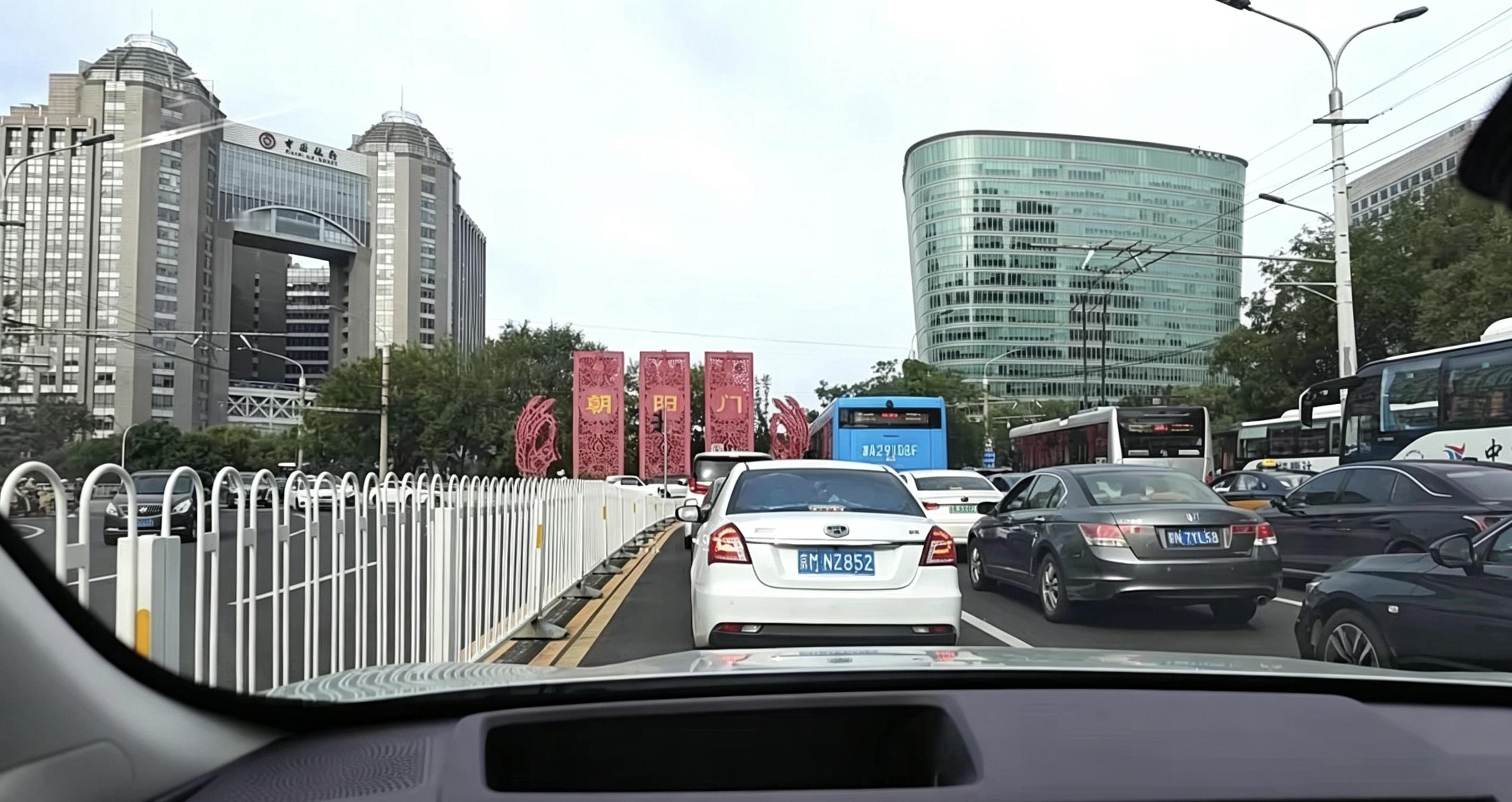 终于把心心念念的深蓝S05提回家，来交一份完整的提车作业！选车阶段对比了好几台同级别纯电SUV，综合