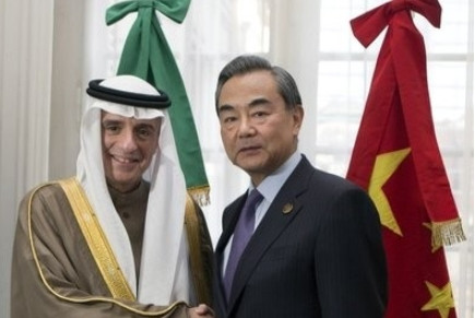 为什么沙特富得油流，却从没有国家去打沙特的主意呢？原因很简单，因为沙特太有钱了，