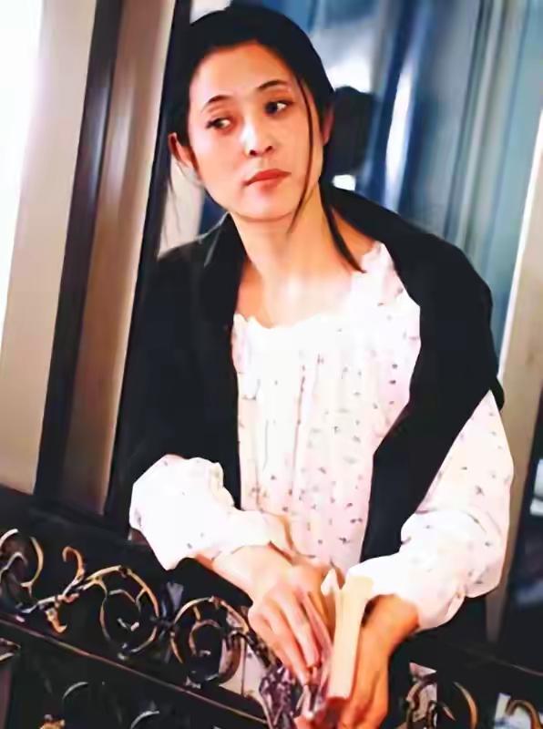 身家过亿又怎样？66岁的倪萍能砸钱治好儿子的眼疾，却解不开他心里对婚姻的结。