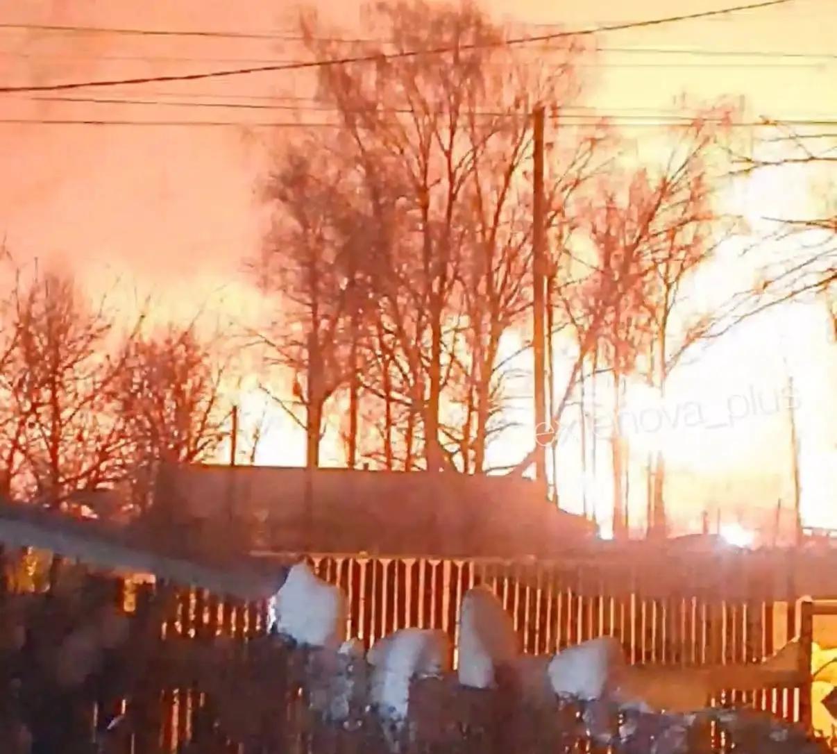 乌克兰空军2月7日上午在社交媒体上发文称，6日晚至7日凌晨，俄军使用包括两枚“锆