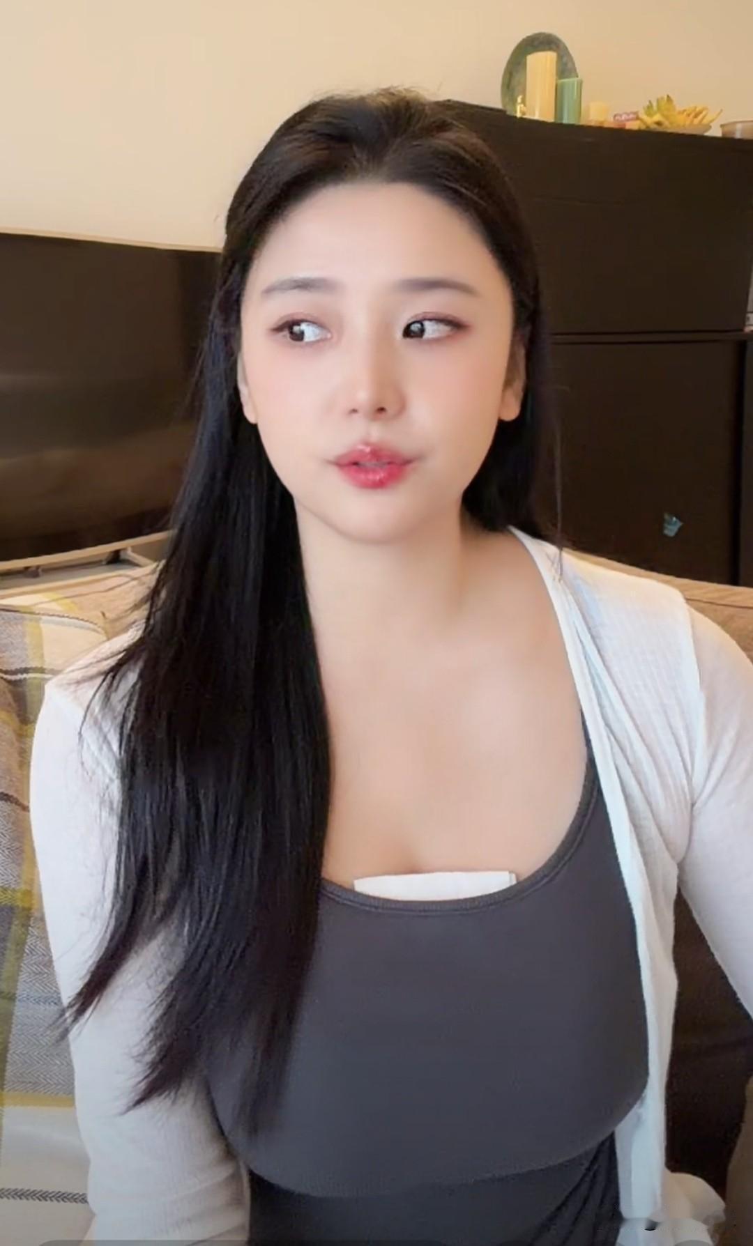 就你们的眼光，这少妇最美的地方是哪里？