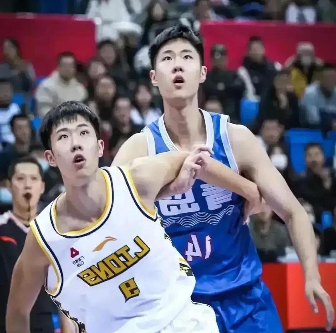 北京北控男篮将与球员赵嘉义签约，看来赵家两兄弟今年都要加盟新球队了。7月21