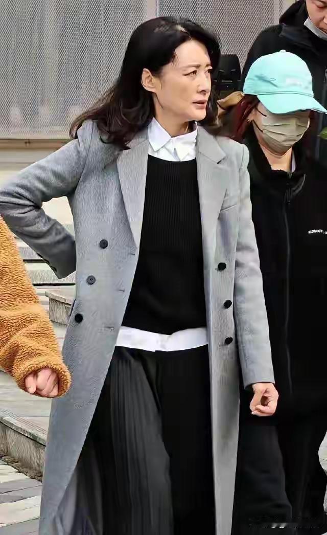 今天的周涛长这样，你敢相信这是58岁的她？​