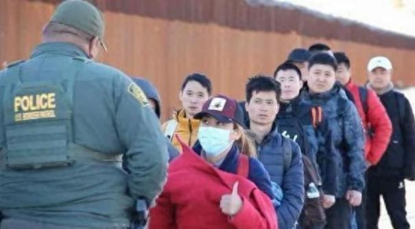 中国不承认双重国籍，一旦华裔非法移民被美国抓住，中国会接纳他们吗？要是无法送回来