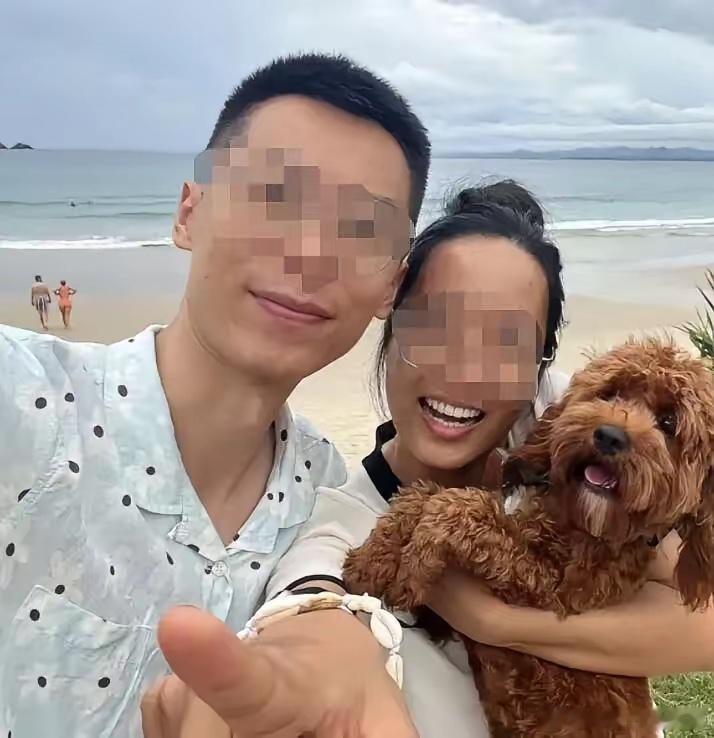 刚拿到绿卡，刚过完结婚五周年，新房快盖好了，正在备孕。然后，一切戛然而止。当地时