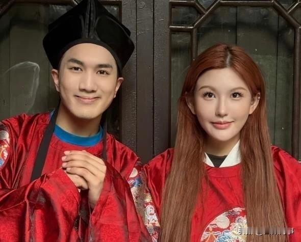 韩佩泉官宣新恋情！“反串网红”韩佩泉官宣新恋情，女友是