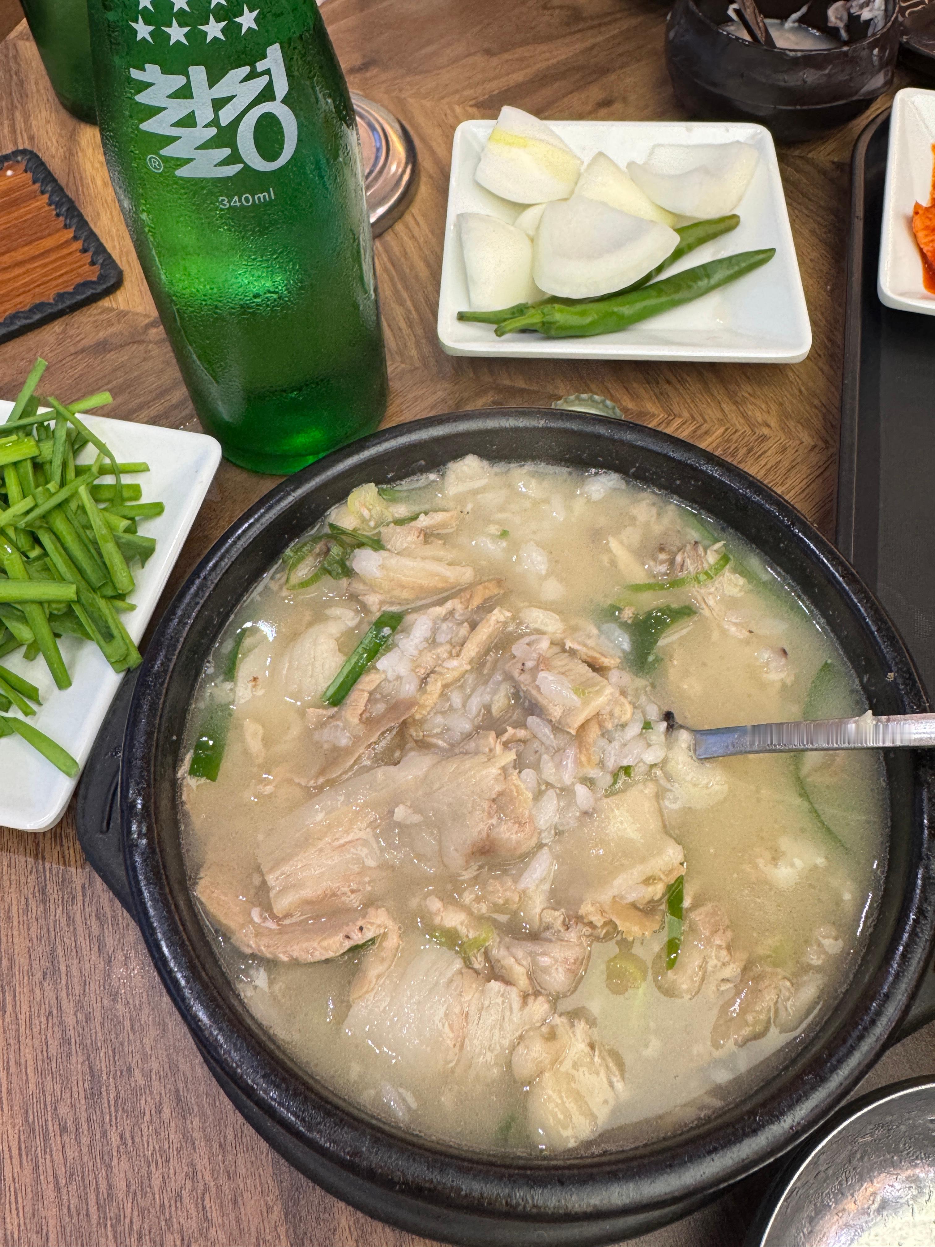 在海云台浮潜完吃猪肉汤饭🤿韩国·广安里海水浴场