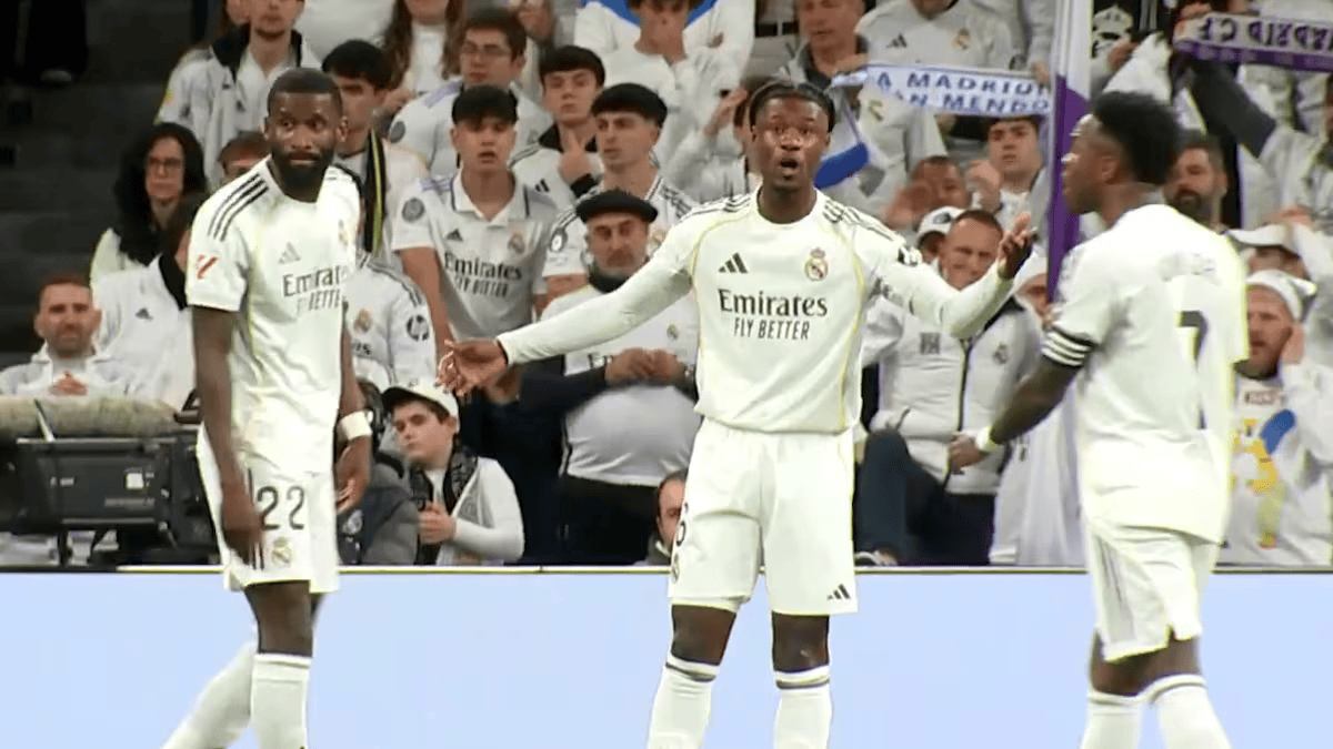 卡马文加否认指责维尼修斯: 别再打扰他了, 我说的不是他