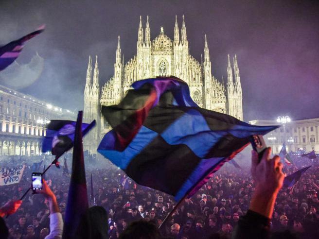 最后下周意大利杯加油👏争取双冠王🏆🏆意甲热点现场