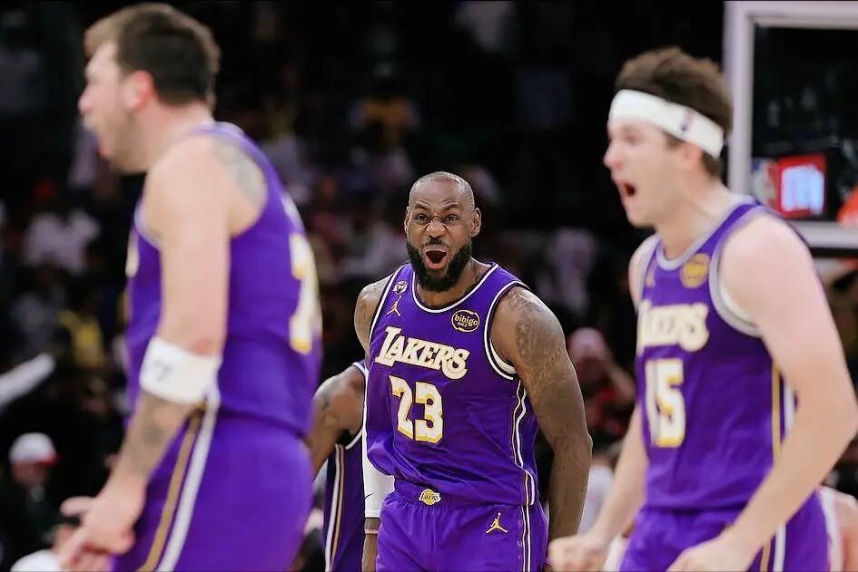 湖人不想下来，其次，无论明天马刺输赢，后面雷霆马刺打掘金都不会轮休，MVP竞争白