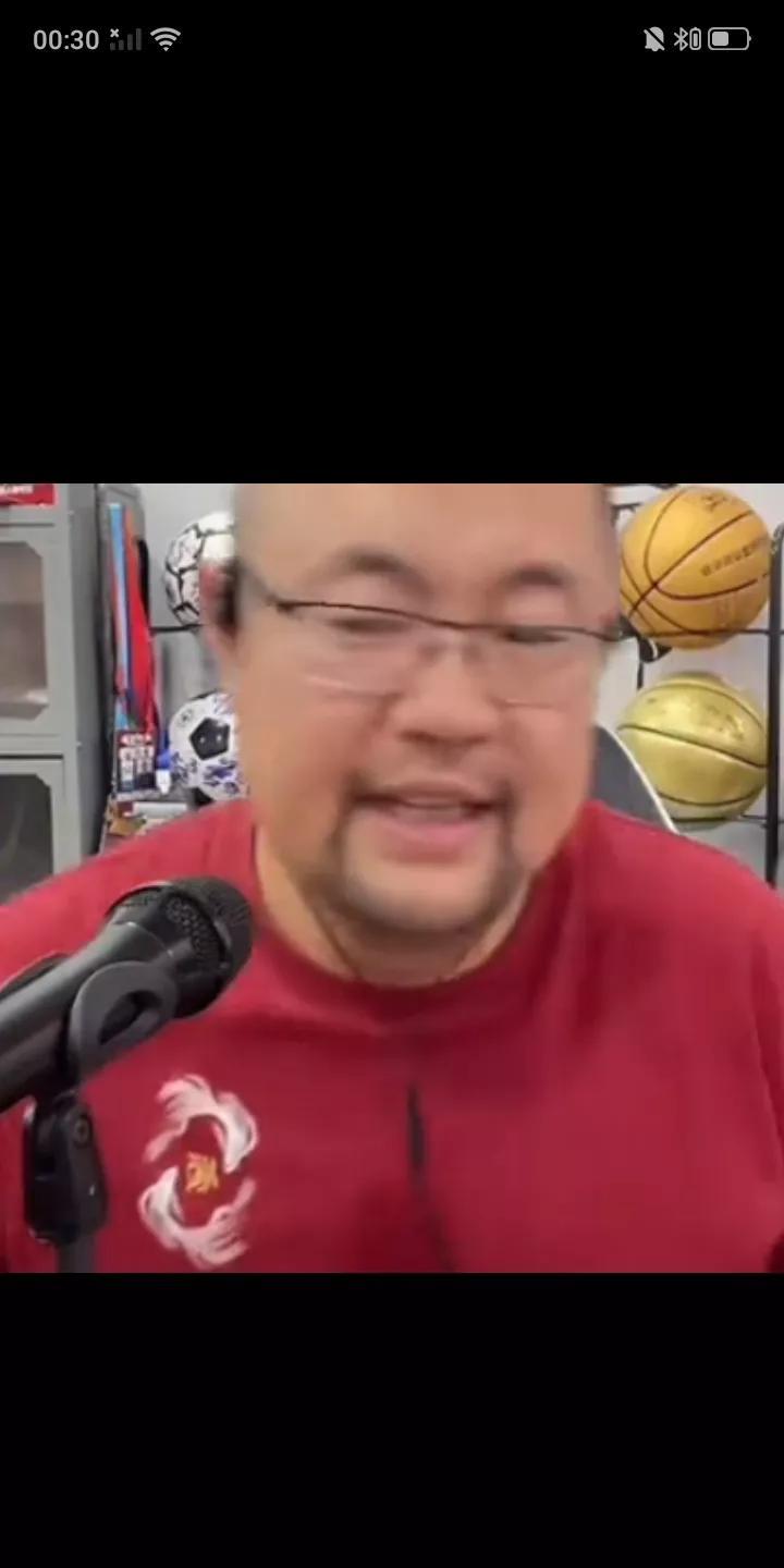 昨晚辽篮自媒体贾队长开播与球迷互动，对近日中国篮协批准杨瀚森不打亚洲杯发表个人观