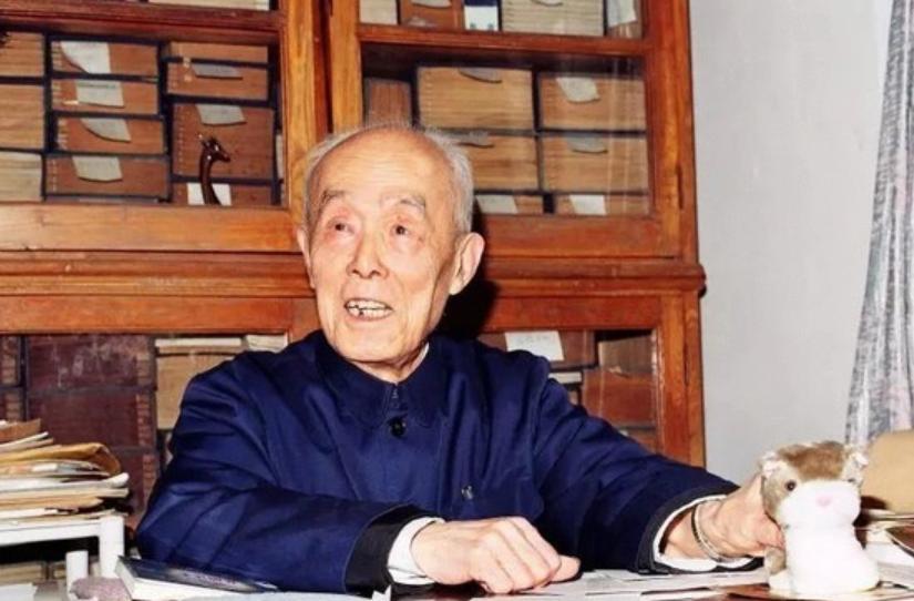 季羡林，山东临清人，北京大学资深教授、北京大学校务委员会名誉副主任，国际著名东方