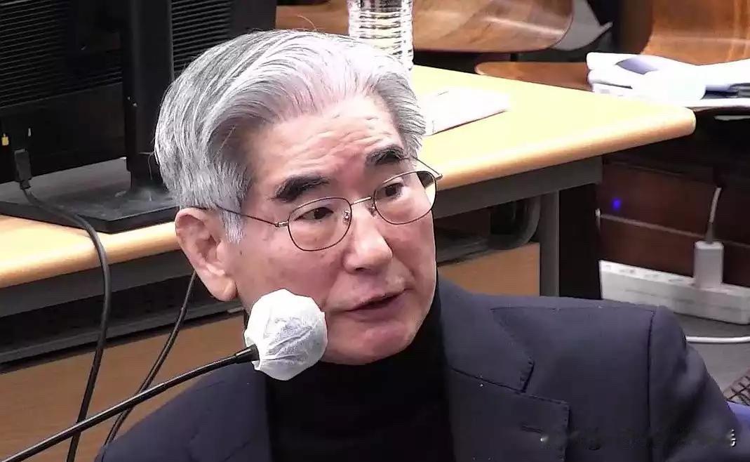 5月19日，韩国前国防部长金龙显再添新罪，因欺诈妨害公务执行、教唆销毁证据罪被首