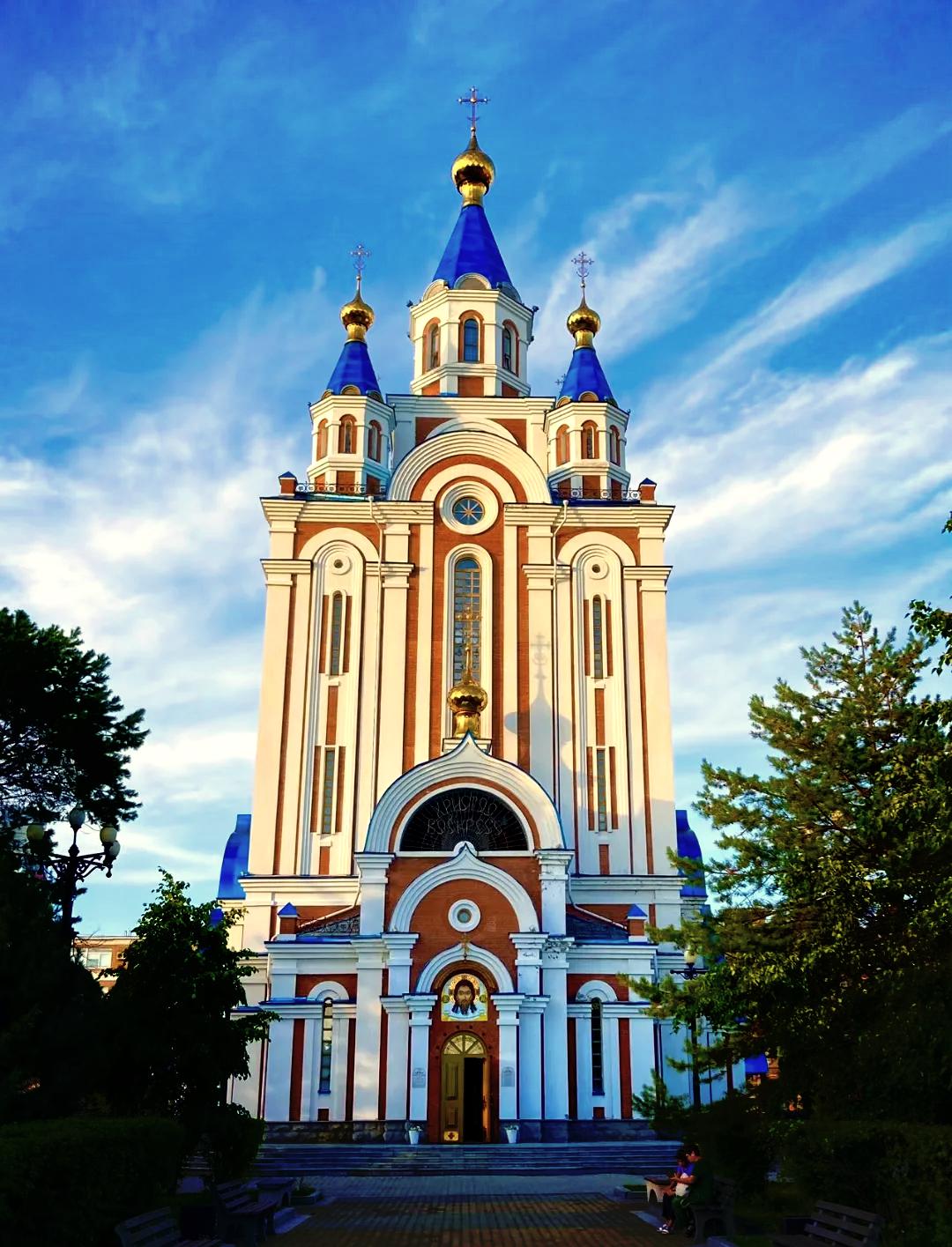 中国公民免签赴俄啦！即日起持普通护照就能停留30天，旅游市场直接爆了。相关搜索