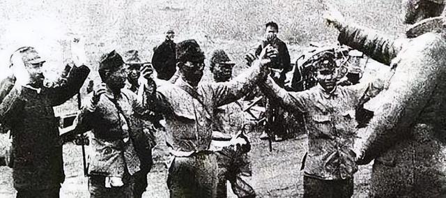 “299名军民被屠，全村烧成焦土！八路军侦察员回营痛哭：‘鬼子一个活口都没留！’